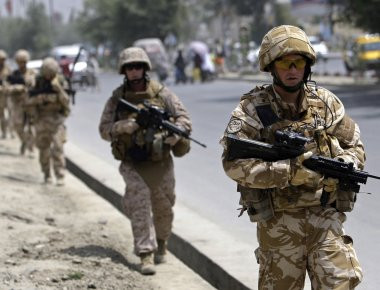 200 στρατιώτες από τον Καναδά θα παραμείνουν για άλλα δύο χρόνια στο Ιράκ